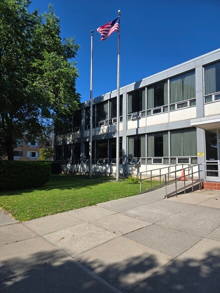 More Photos Of 260 Washington St, Watertown Office For Lease