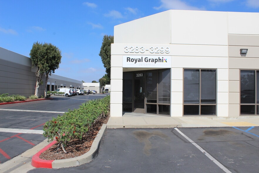 More Photos Of 3283-3299 Walnut Ave, Signal Hill Unknown For Lease