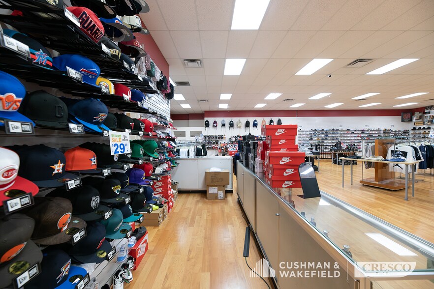 More Photos Of 6500 Broadway Ave, Cleveland General Retail For Sale