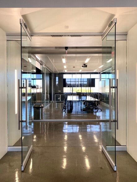 More Photos Of 6010 S Durango Dr, Las Vegas Loft Creative Space For Lease