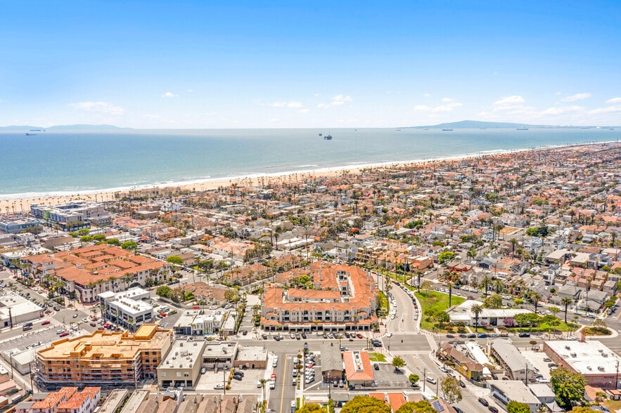More Photos Of 501 Main St, Huntington Beach Storefront Retail Residential For Lease