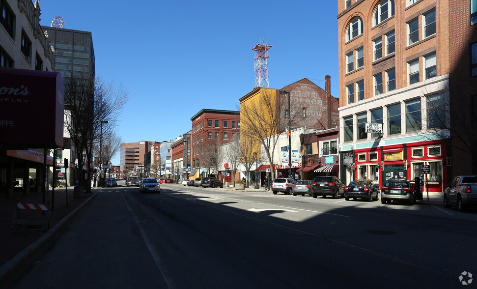 More Photos Of 917 Elm St, Manchester Storefront Retail Office For Sale