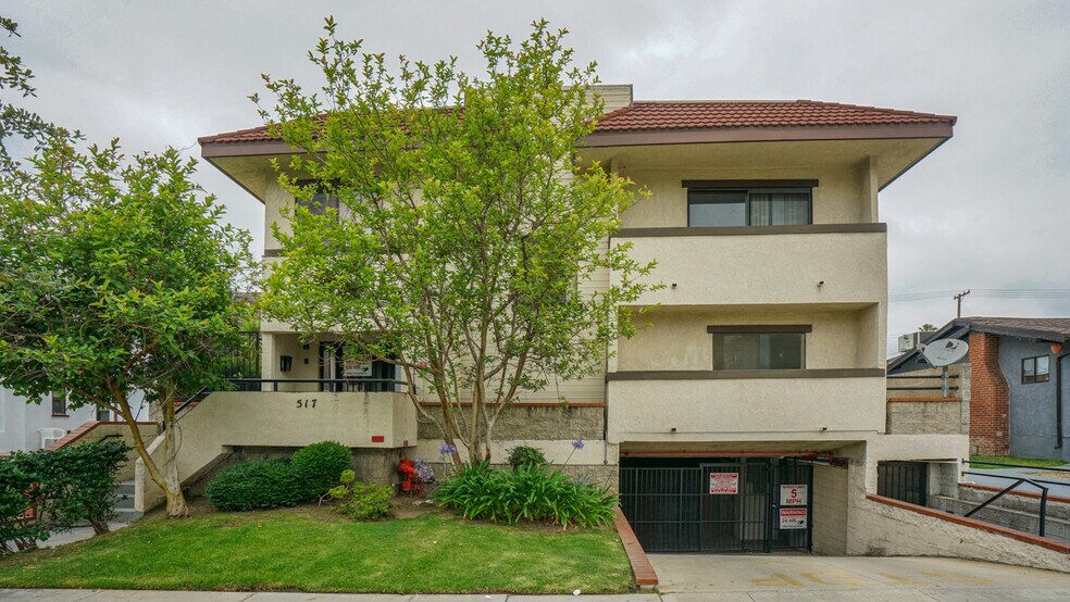 Primary Photo Of 517 Fischer St, Glendale Apartments For Sale
