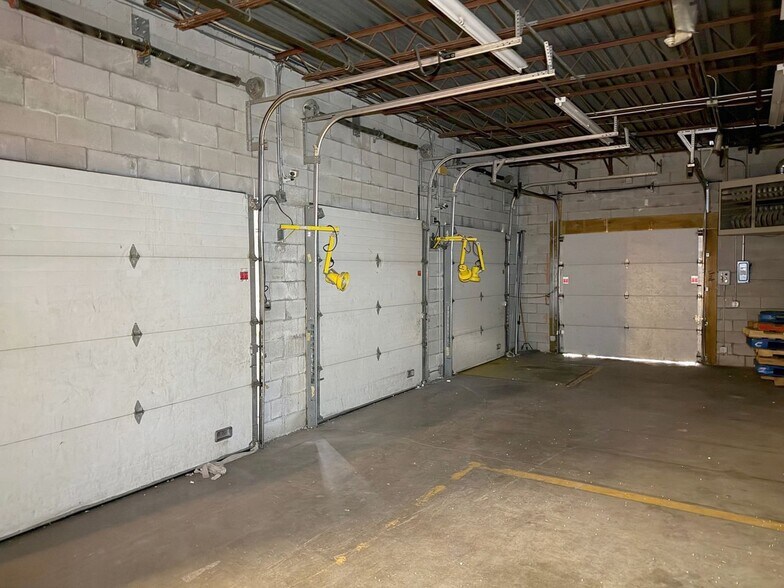 More Photos Of 4485 Monroe St, Toledo Freestanding For Lease