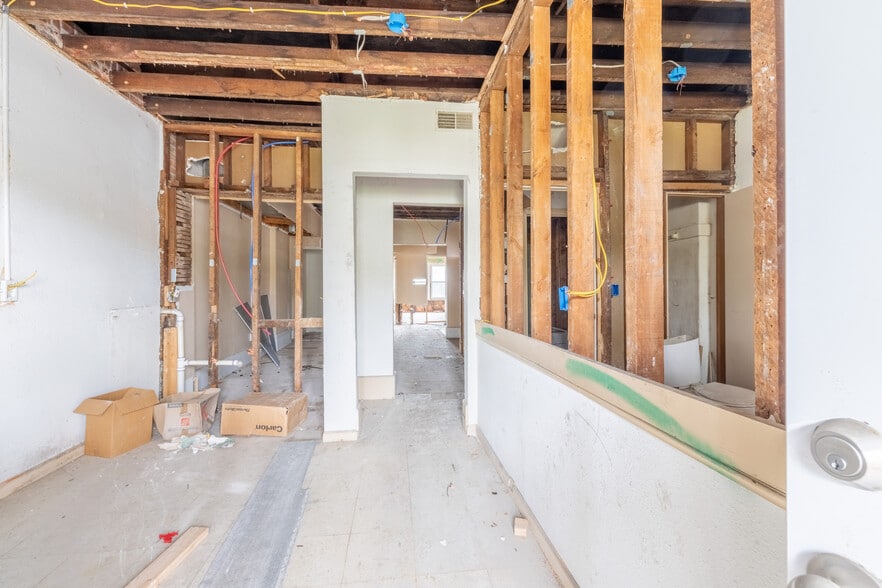 More Photos Of 6928 Superior Ave, Cleveland Apartments For Sale