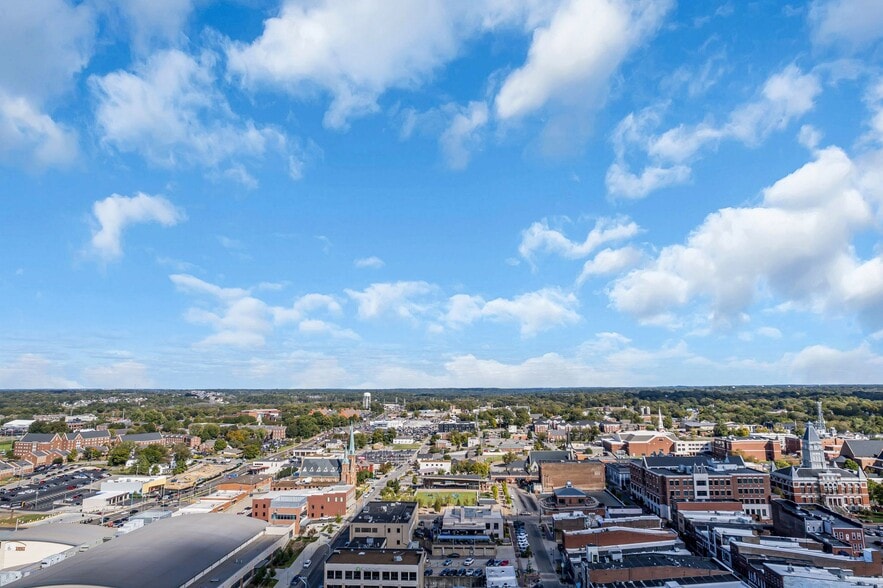 More Photos Of 131 Strawberry Alley Aly, Clarksville General Retail For Lease