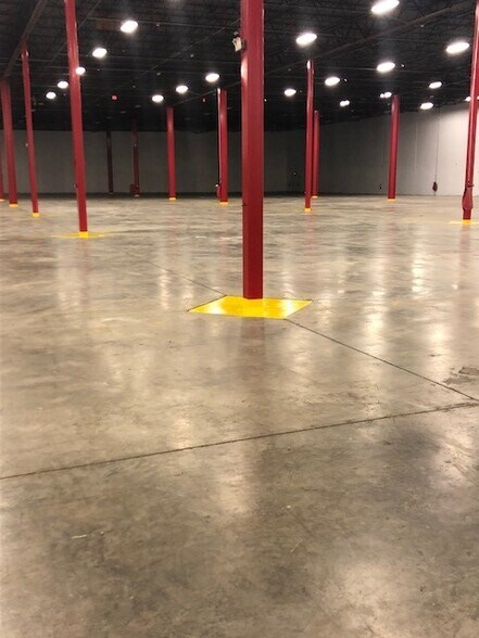 More Photos Of 3355 Enterprise Ave, Weston Warehouse For Lease