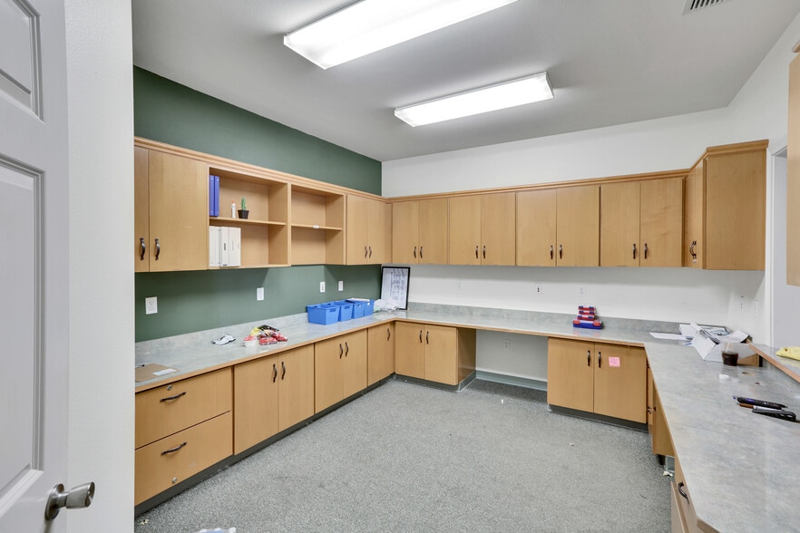 More Photos Of 4601 Huffines Blvd, Fort Worth Daycare Center For Lease