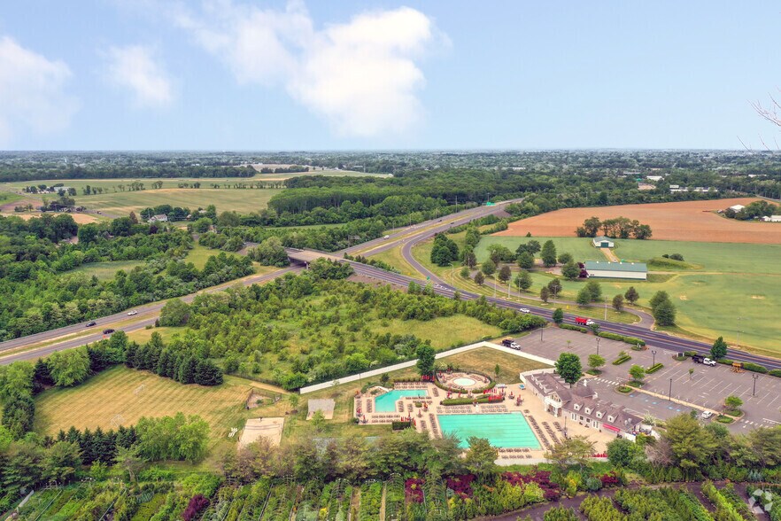 More Photos Of 920 State Route 33, Freehold Unknown For Lease