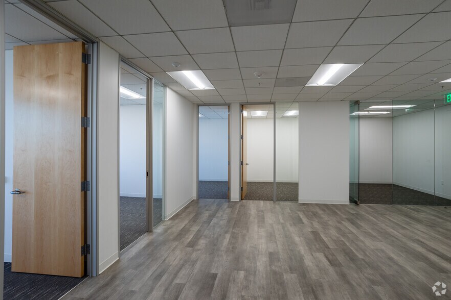 More Photos Of 12424 Wilshire Blvd, Los Angeles Office For Lease