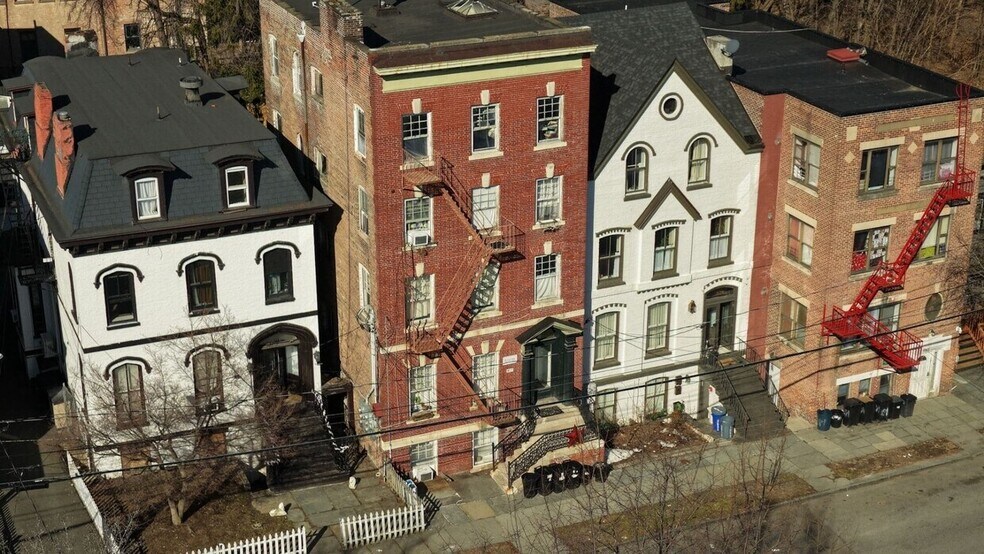 More Photos Of 277 Grand St, Newburgh Apartments For Sale