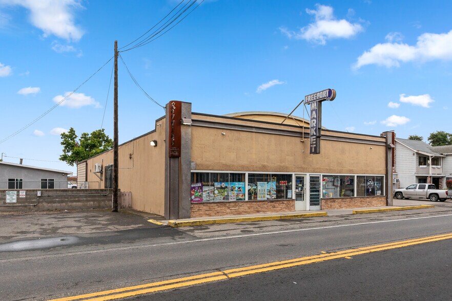 More Photos Of 8101 Freeport Blvd, Sacramento Storefront For Sale