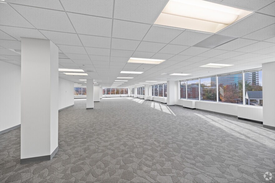 More Photos Of 12011 Lee Jackson Memorial Hwy, Fairfax Medical For Lease