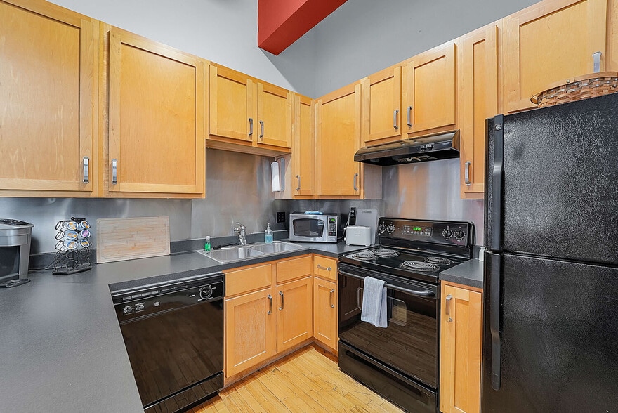 More Photos Of , Saint Louis Multifamily For Sale