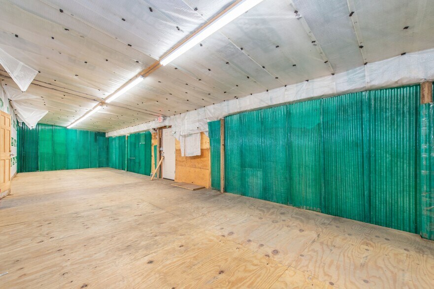 More Photos Of 1150 Newton St, North Brunswick Warehouse For Lease