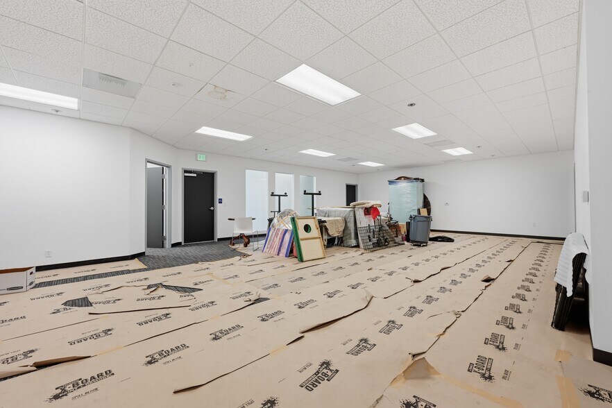 More Photos Of 9170-9190 Camino Santa Fe, San Diego Light Manufacturing For Sale