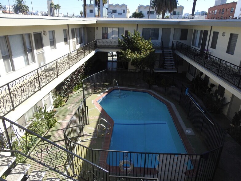 More Photos Of 409 S Manhattan Pl, Los Angeles Apartments For Sale