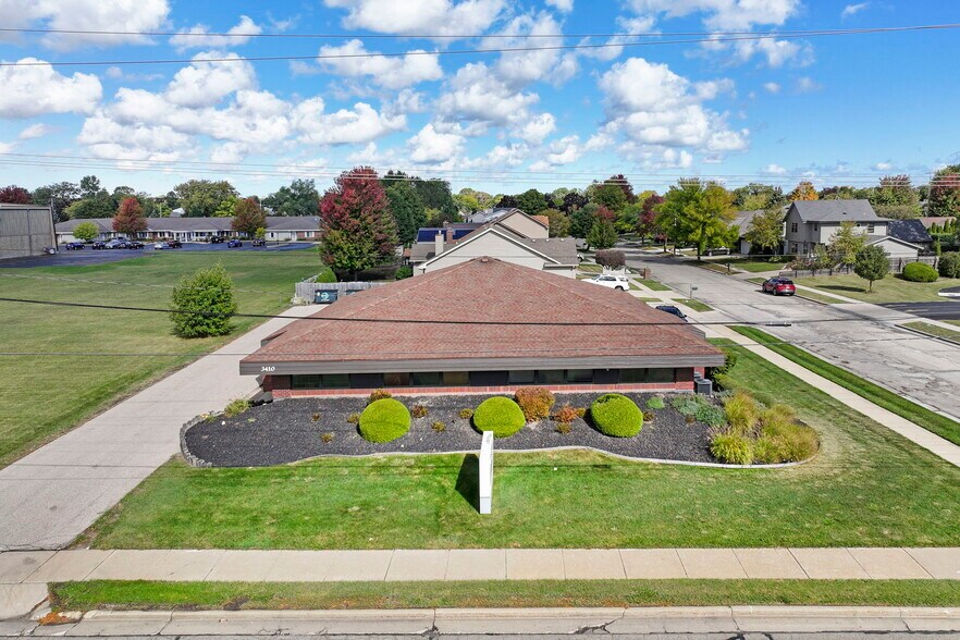 More Photos Of 3410 80th St, Kenosha Office For Sale