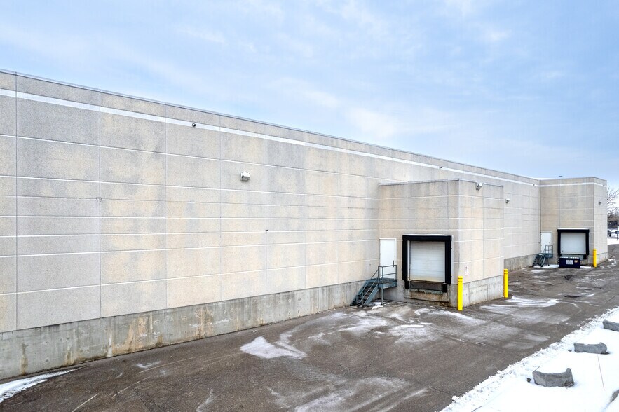 More Photos Of 7979 Weston Rd, Vaughan Unknown For Lease