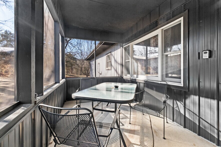 More Photos Of 7450 Highway 187, Eureka Springs Restaurant For Sale