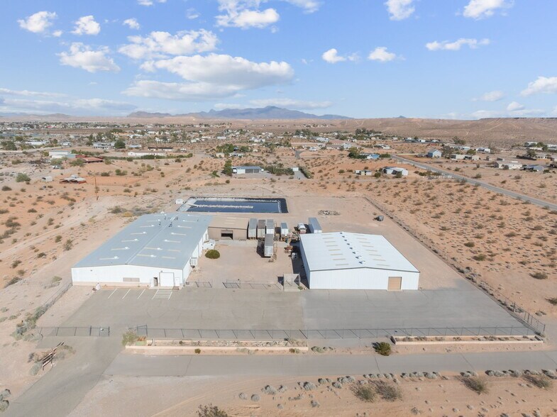 More Photos Of 480 Pat Ave, Overton Industrial For Sale