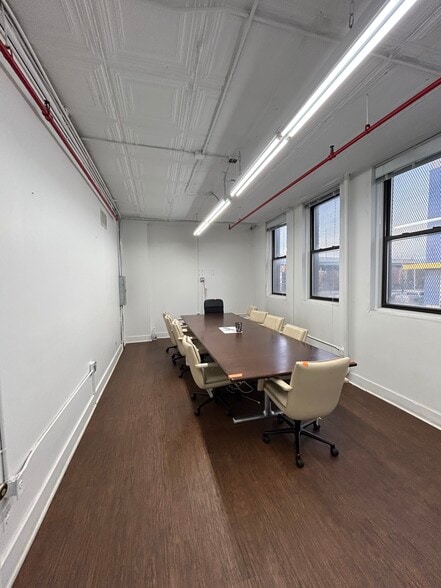 More Photos Of 122 18th St, Brooklyn Land For Lease