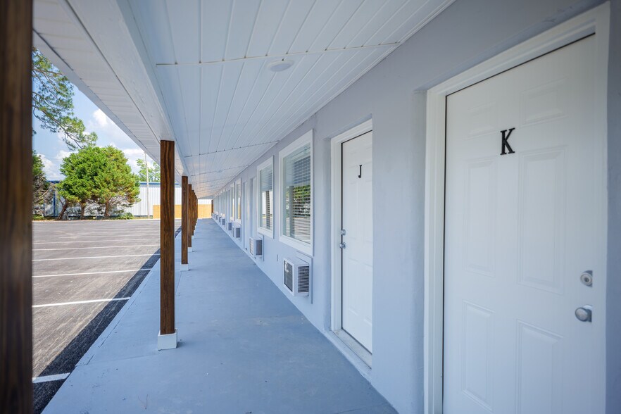 More Photos Of 149 West Thigpen Avenue, Lakeland Apartments For Sale