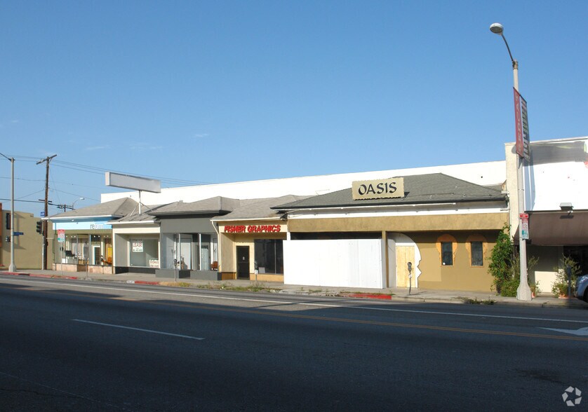 More Photos Of 601-609 N La Brea Ave, Los Angeles Storefront For Sale