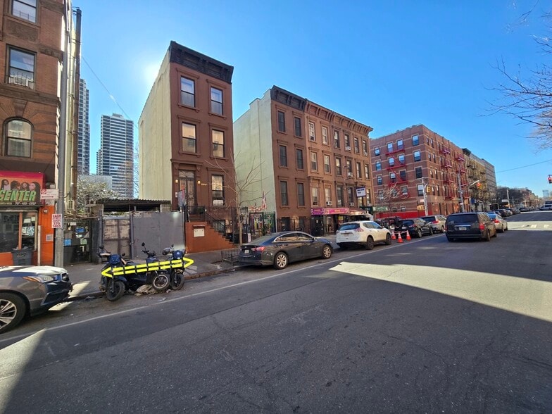 More Photos Of 2019 Lexington ave, New York Land For Sale