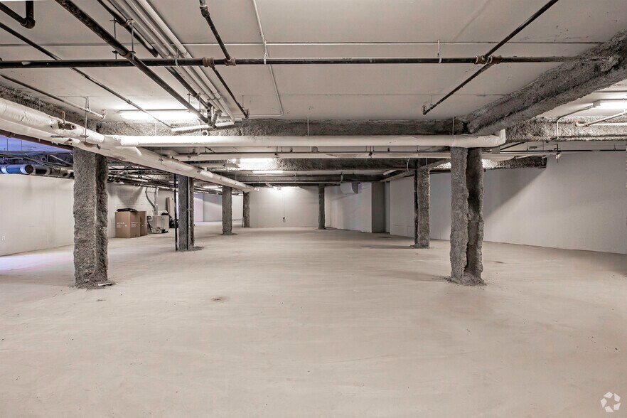 More Photos Of 446-448 W 167th St, New York Multifamily For Sale