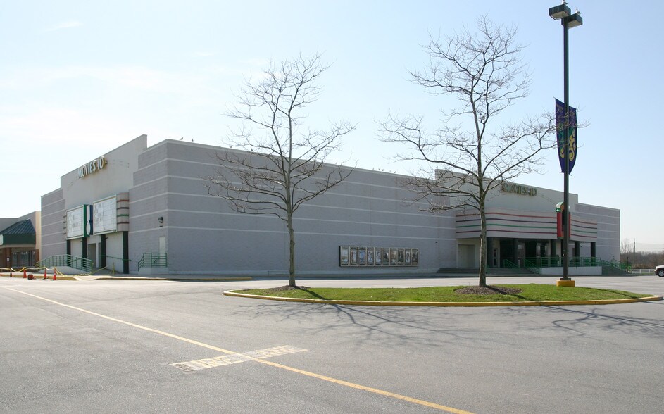 More Photos Of 1600-1796 W Newport Pike, Wilmington Unknown For Lease