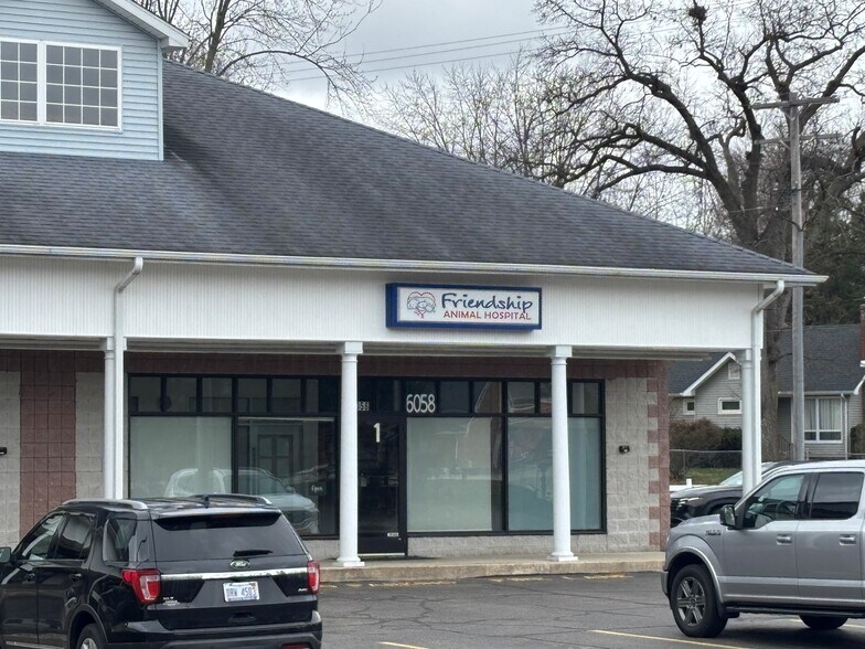 More Photos Of 6066-6084 S 12th St, Kalamazoo Storefront Retail Office For Lease