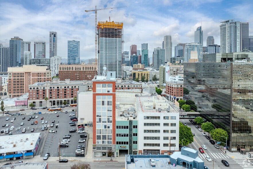 More Photos Of 1011 S Los Angeles St, Los Angeles Loft Creative Space For Lease