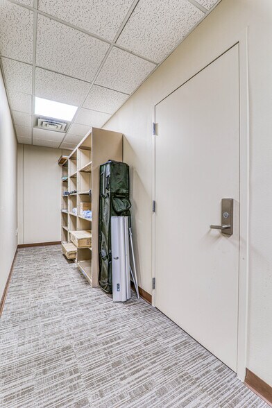 More Photos Of Sundland Park & Mesa Hills Dr., El Paso Office For Lease