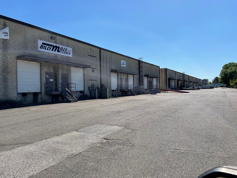 More Photos Of 1562-1584 Two Pl, Memphis Unknown For Lease