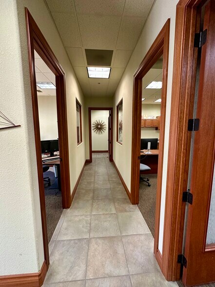 More Photos Of 1013 Nichols Dr, Rocklin Warehouse For Lease