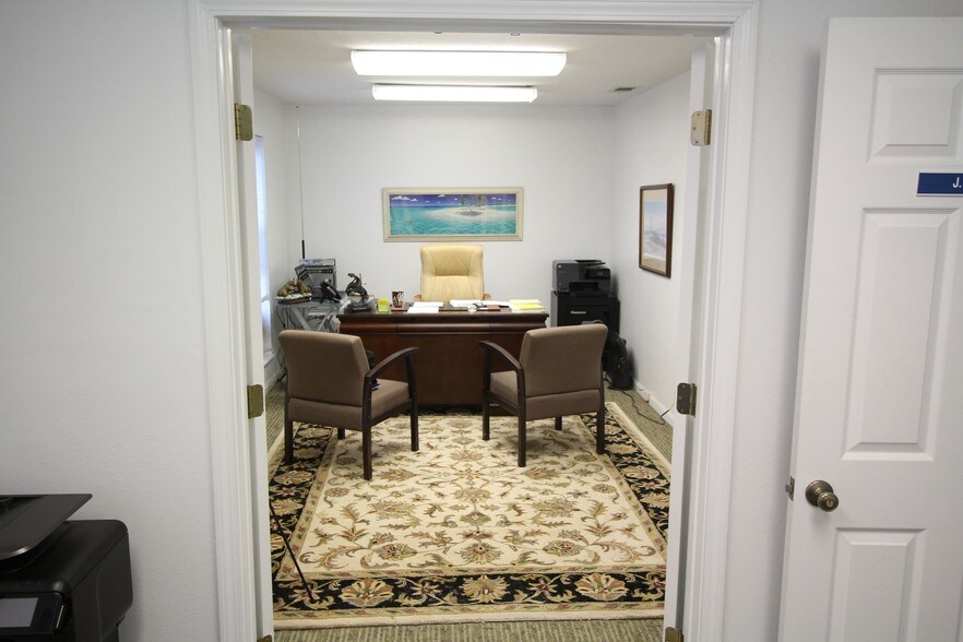 More Photos Of 225 Main St, Destin Office Residential For Lease