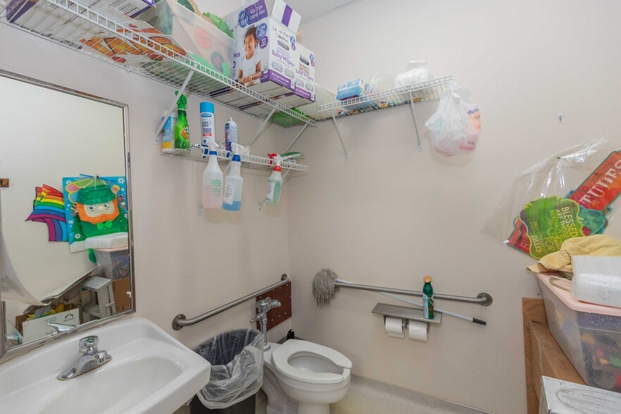 More Photos Of 2400 N Coulter St, Amarillo Religious Facility For Sale