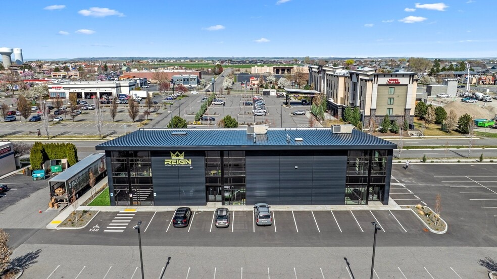 More Photos Of 6902 Rodeo Dr, Pasco Flex For Lease