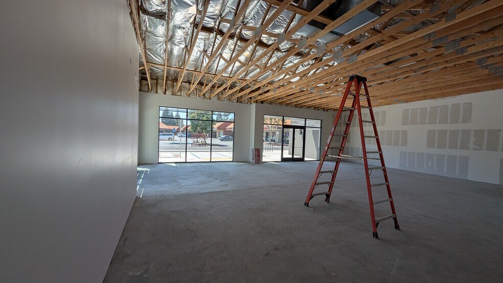 More Photos Of 2095 E Orangethorpe Ave, Placentia Fast Food For Lease