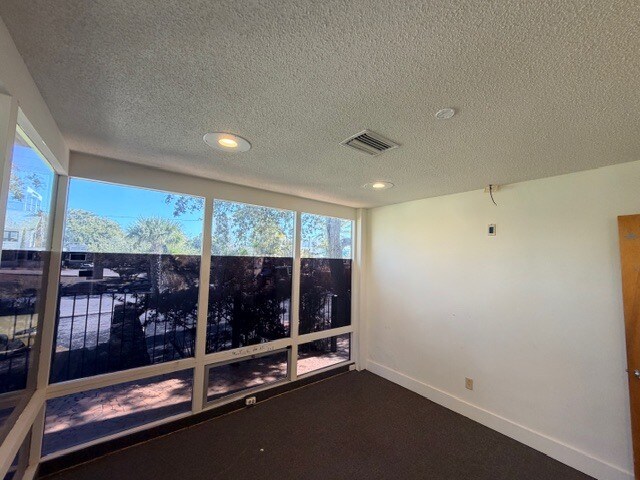 More Photos Of 523 N Peninsula Dr, Daytona Beach Office For Sale