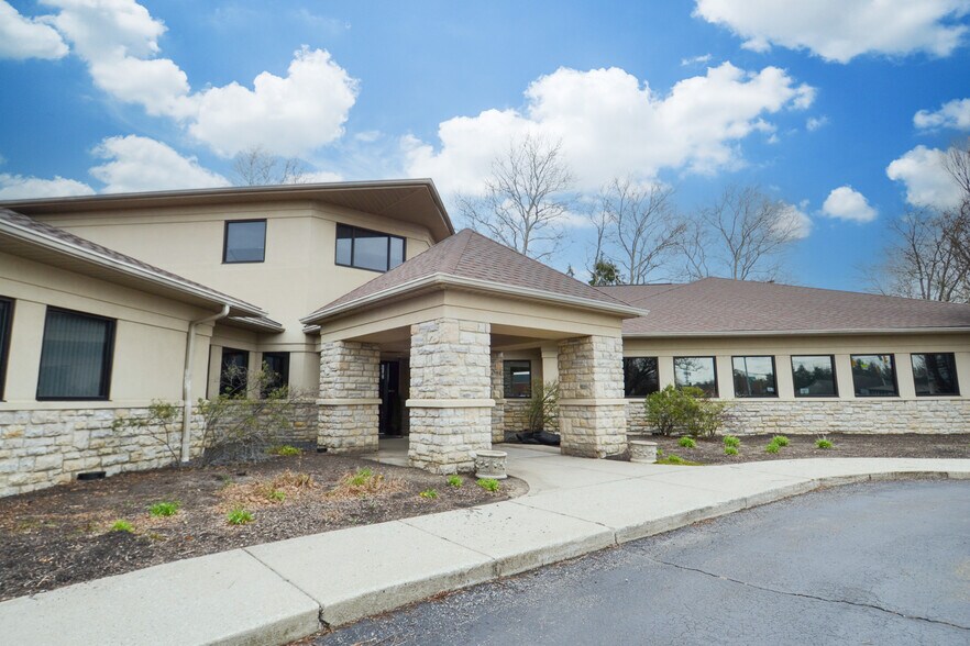 More Photos Of 1830 Bethel Rd, Columbus Medical For Lease