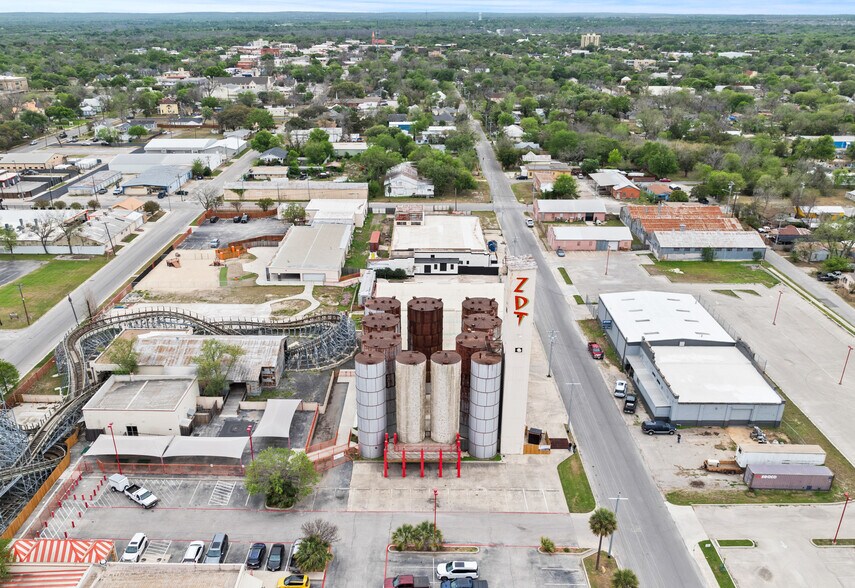 More Photos Of 1127 Bowie St, Seguin Industrial For Lease