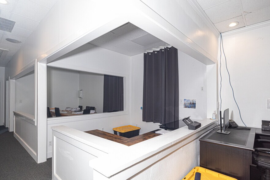 More Photos Of 2019 7th Ave, Columbus Medical For Sale