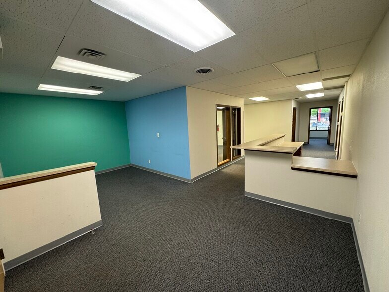 More Photos Of 5390 N Academy Blvd, Colorado Springs Office For Lease