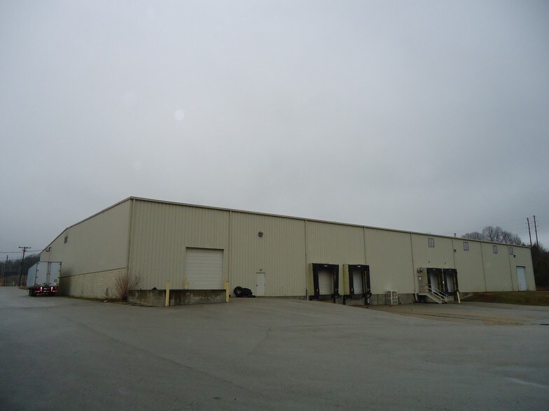 More Photos Of 150 Quality St, Munfordville Warehouse For Lease
