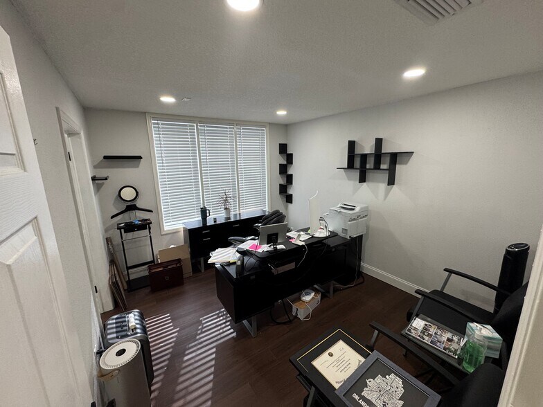 More Photos Of 641 W Fairbanks Ave, Winter Park Office For Lease