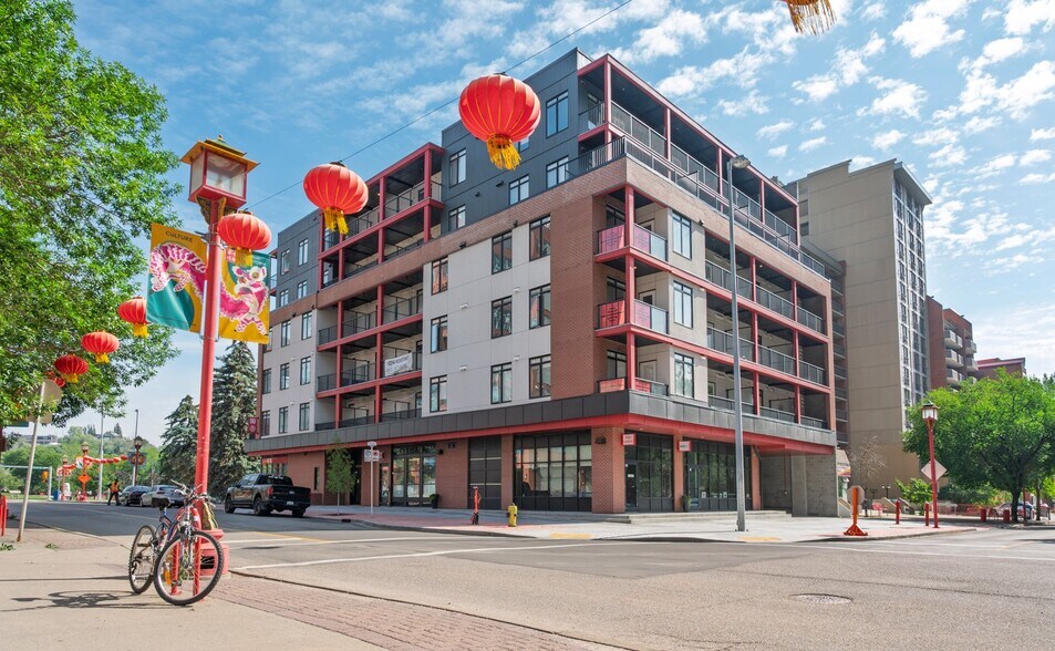 Primary Photo Of 140 2 Av SW, Calgary Apartments For Lease