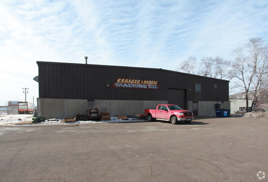 More Photos Of 4110-4112 W Superior St, Duluth Manufacturing For Sale