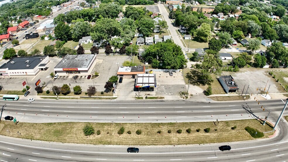 More Photos Of 8091 E Eight Mile Rd, Warren Freestanding For Sale